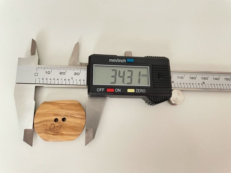 AHŞAP KARE DÜĞME 3 ADET