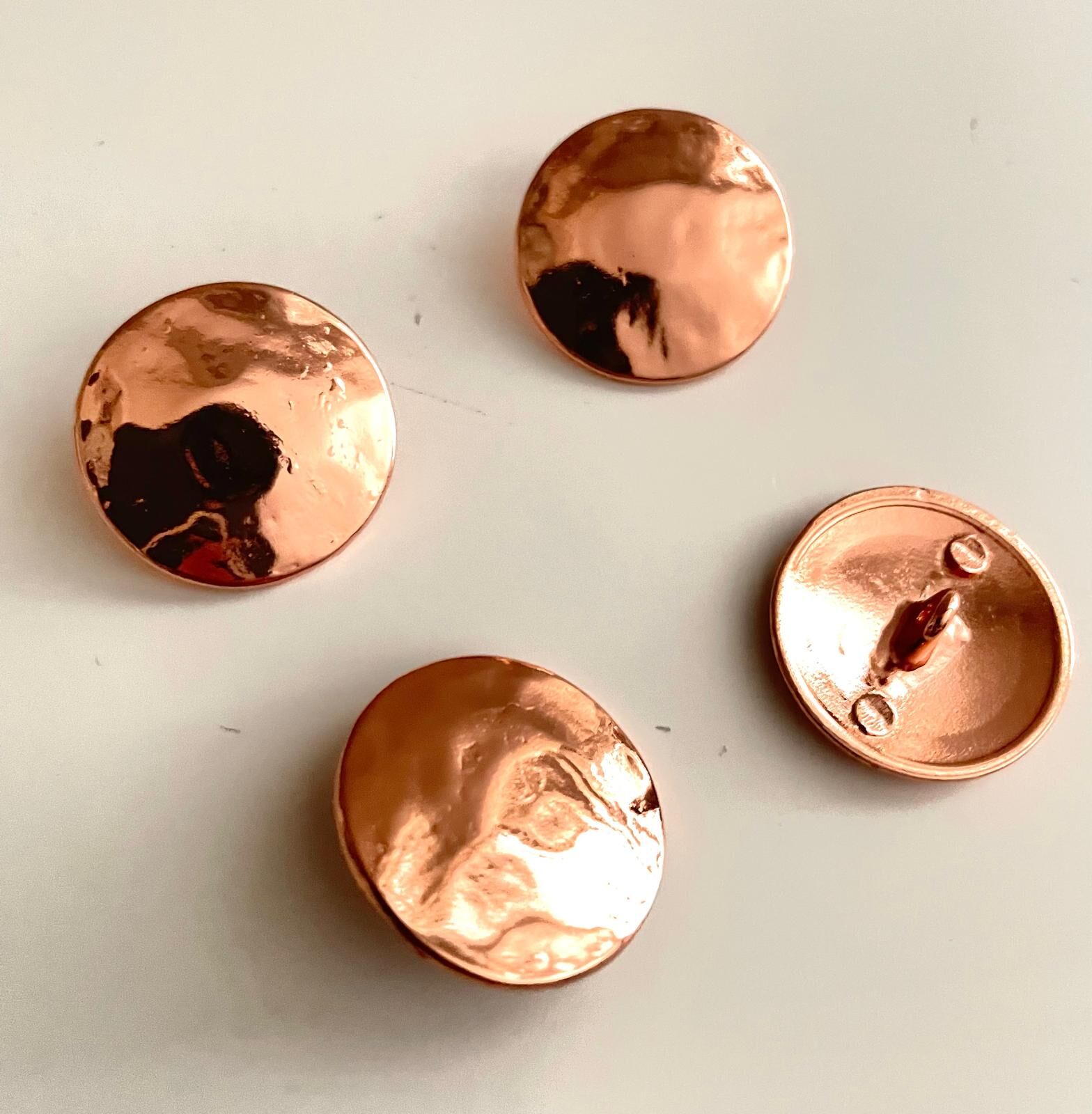 EZİK DESENLİ METAL DÜĞME BAKIR 1 ADET