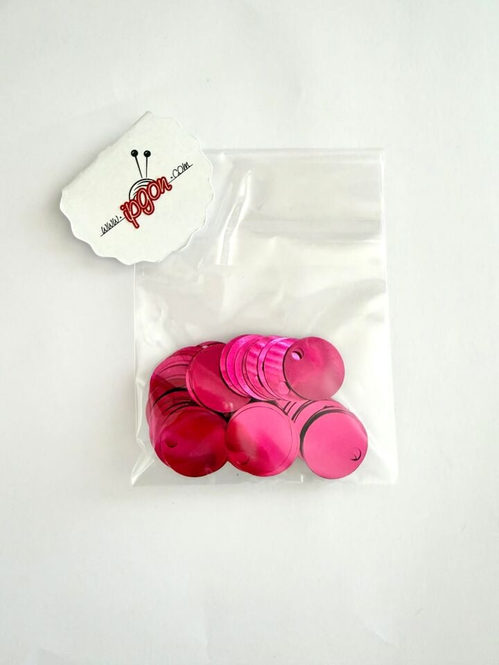 20 mm YUVARLAK MODEL PLASTİK PUL PAYET, NAKIŞ PULU, DÖKME PUL, GENİŞ DELİK ÇANTA PULU, YAN DELİK, FUŞYA RENK
